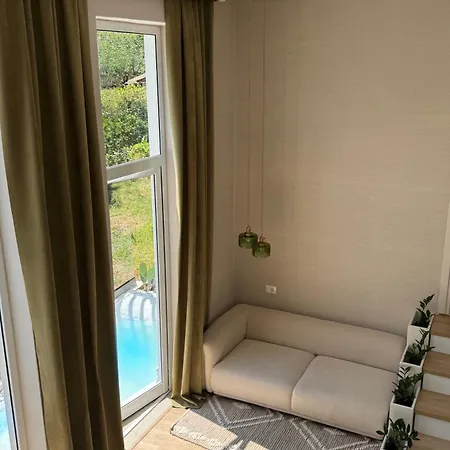 Apartment The Pause