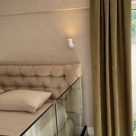 The Pause Apartment *